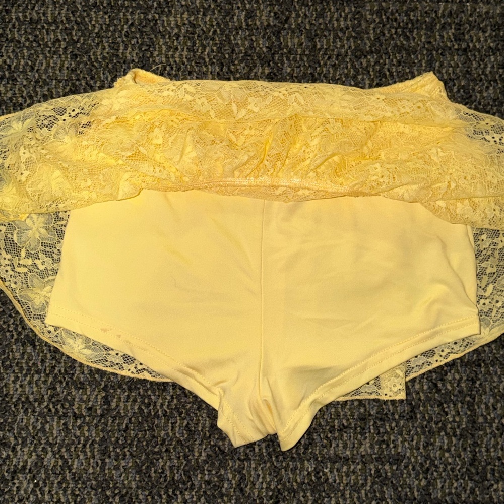 Lace Mini Skirt with Shorts Ruffle Skirt Skort - Picture 5 of 6